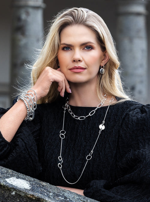 Long circles necklace silver