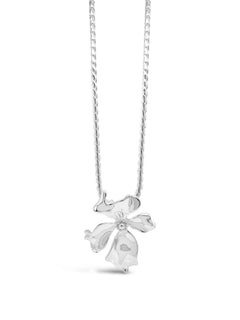 Silver flower necklace
