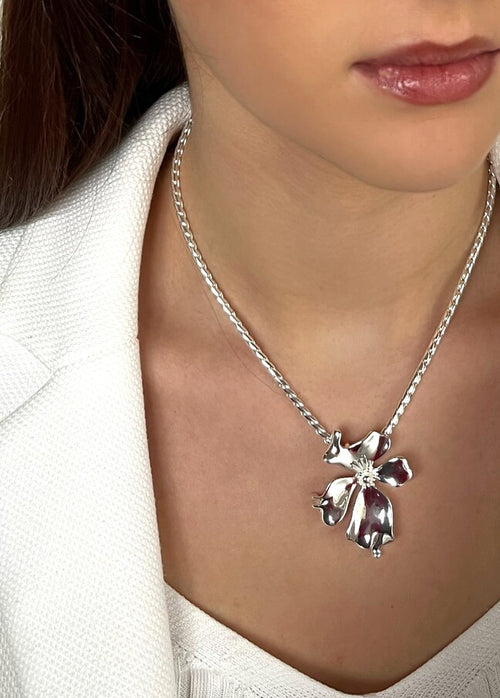 Silver flower necklace